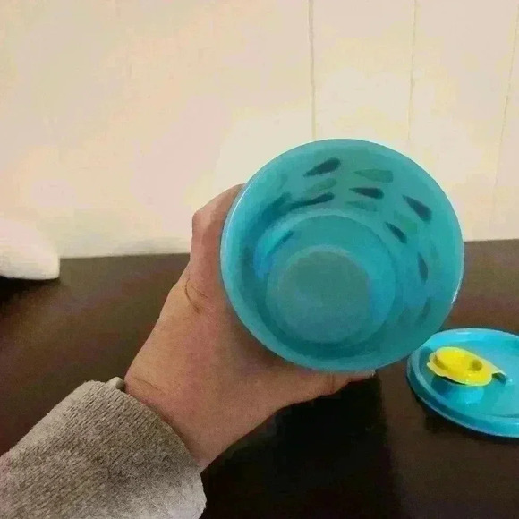 Tupperware  Tabletop Tumbler with lid 875ml /30 oz ...watermelon - Picture 2 of 5